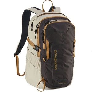 Patagonia Pelican/Ink Black Refugio Pack 28L